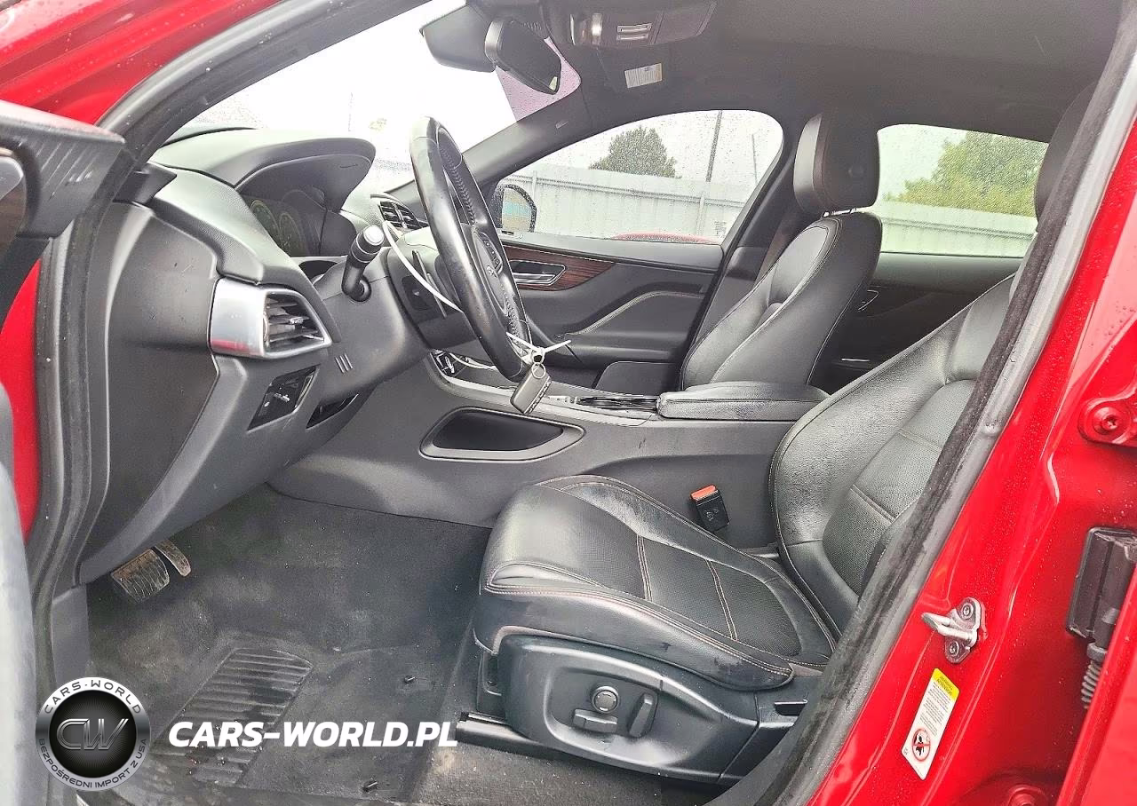 2017 Jaguar F-Pace Prestige VIN:SADCK2BV3HA491217 - 7