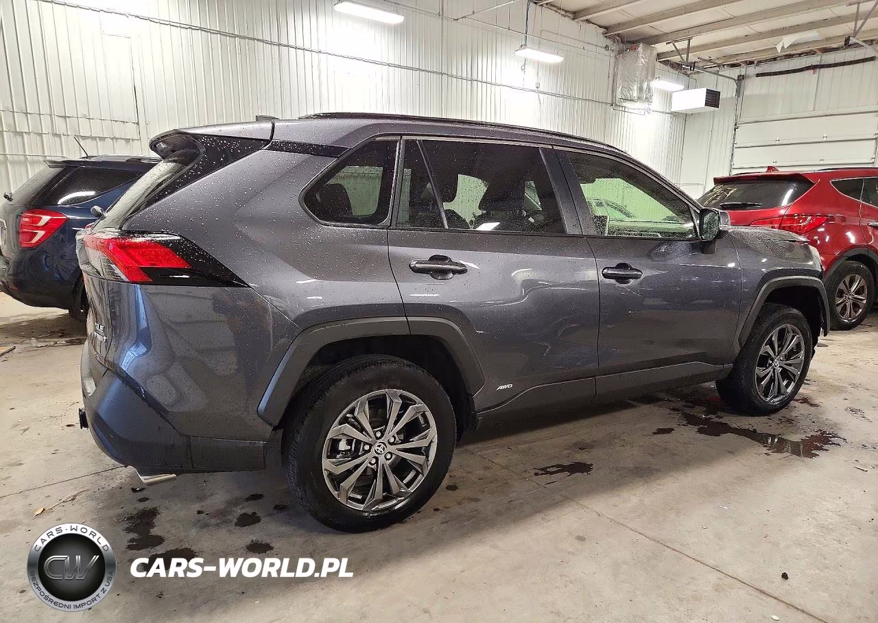 2023 Toyota Rav4 Xle Premium VIN:JTMB6RFV0PD108863 - 3