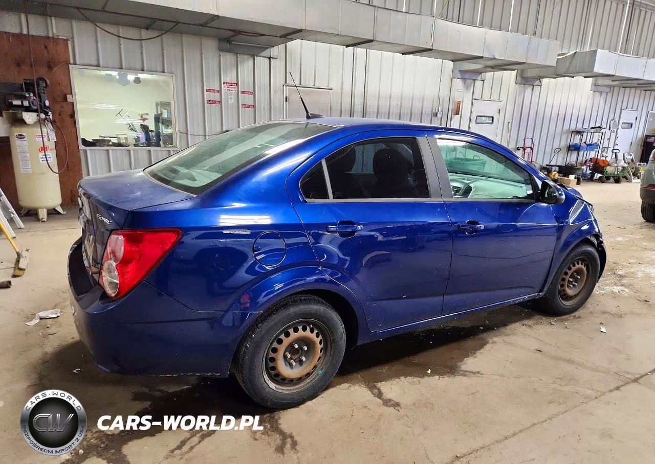 2014 Chevrolet Sonic Ls VIN:1G1JA5SHXE4114100 - 3