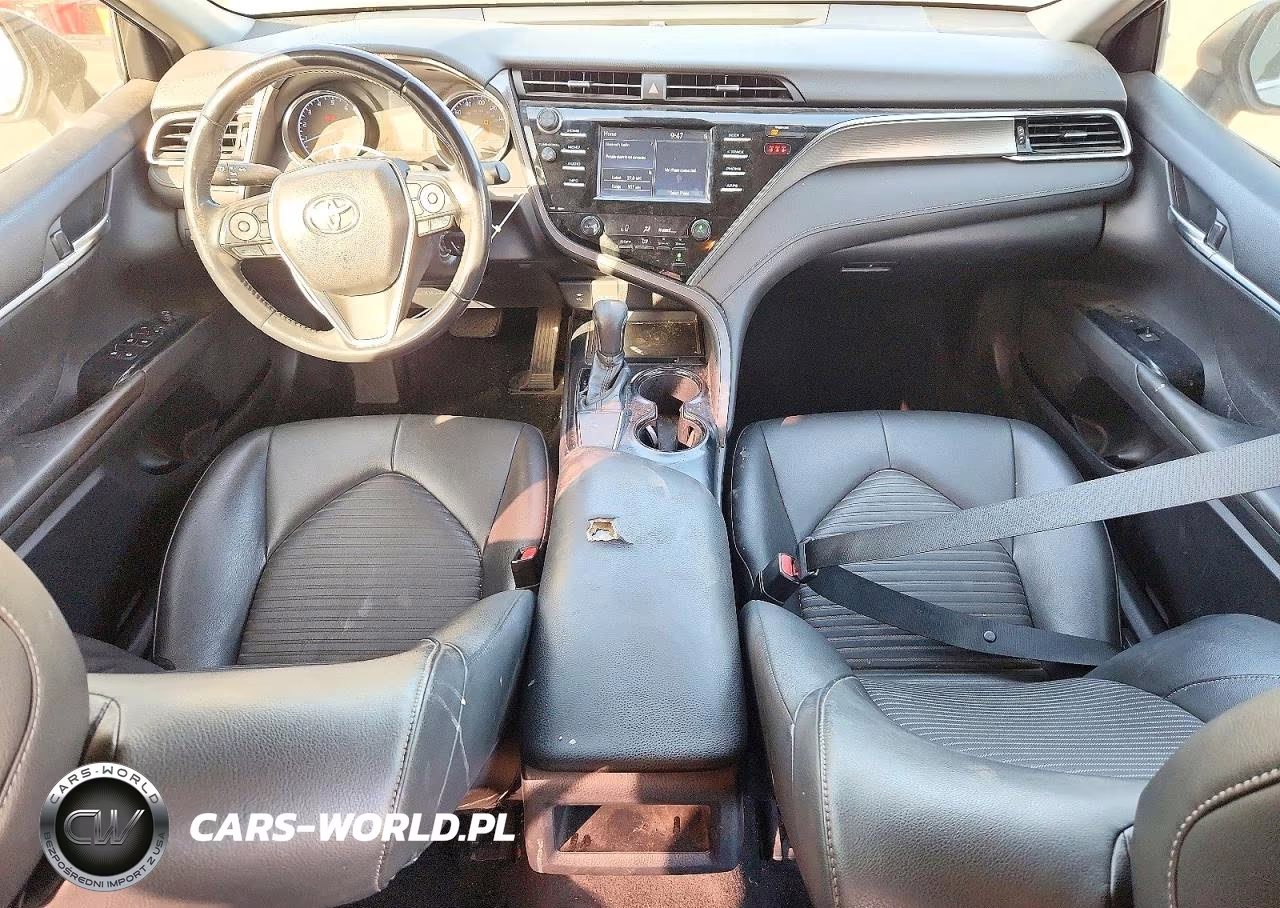 2018 Toyota Camry Se VIN:JTNB11HK0J3014106 - 8