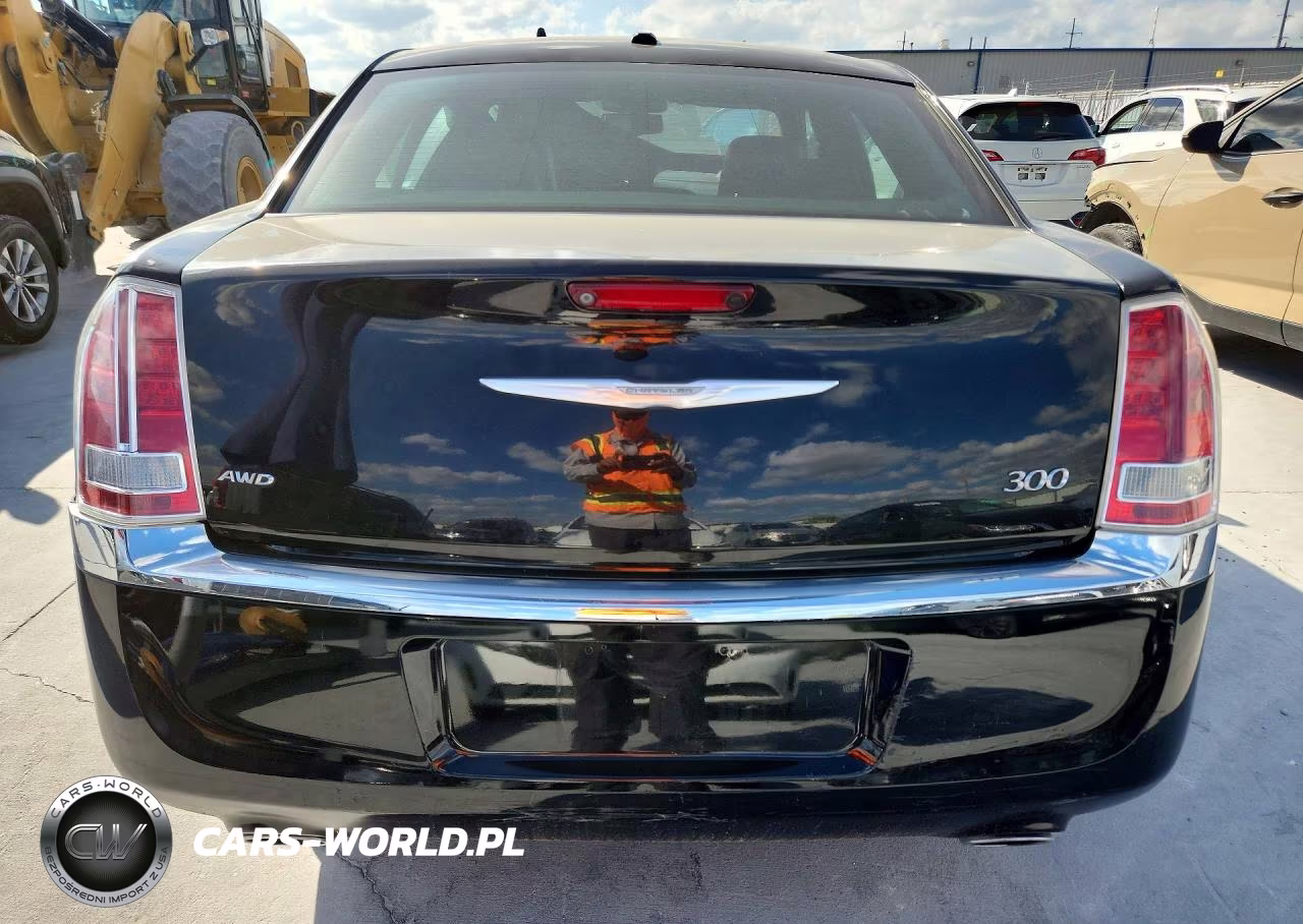 2014 Chrysler 300 VIN:2C3CCARG0EH151082 - 6
