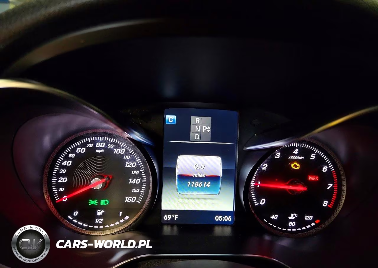 2017 Mercedes-Benz C 300 4Matic VIN:55SWF4KB1HU211959 - 9