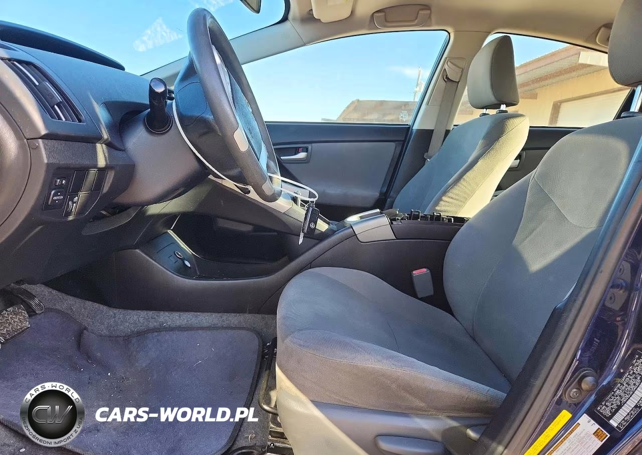 2015 Toyota Prius Two VIN:JTDKN3DU6F0460829 - 7