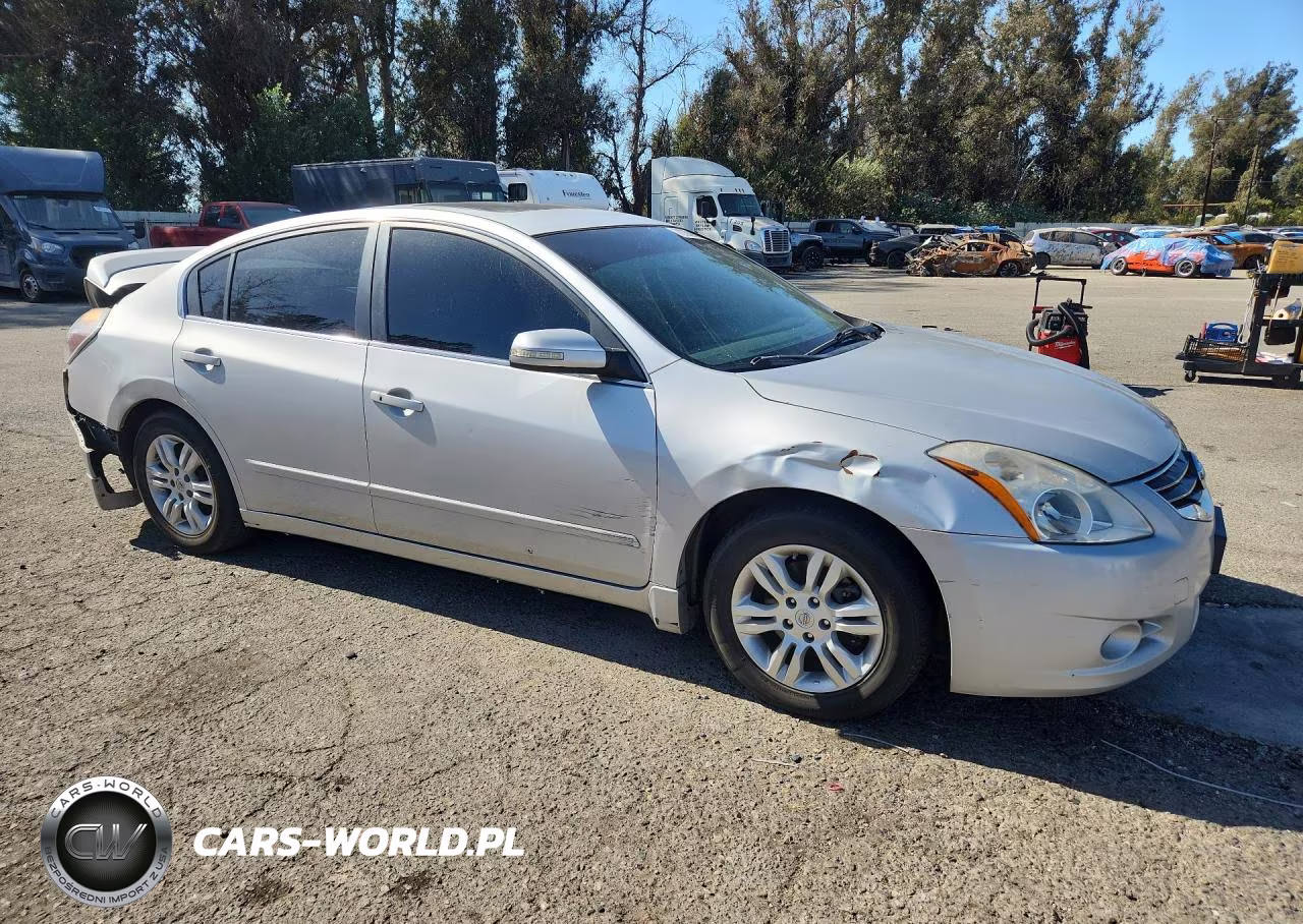 2012 Nissan Altima 2.5 VIN:1N4AL2AP1CN413724 - 4
