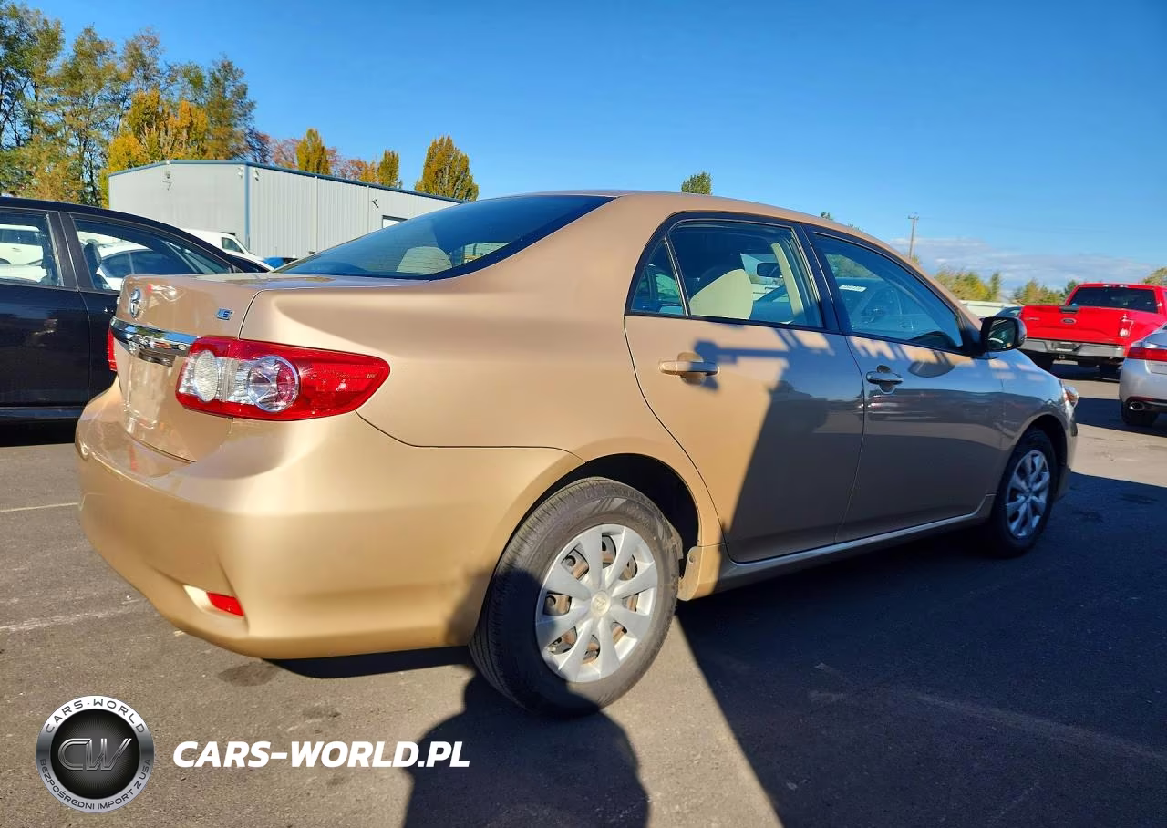 2011 Toyota Corolla Le VIN:JTDBU4EE0B9159494 - 3