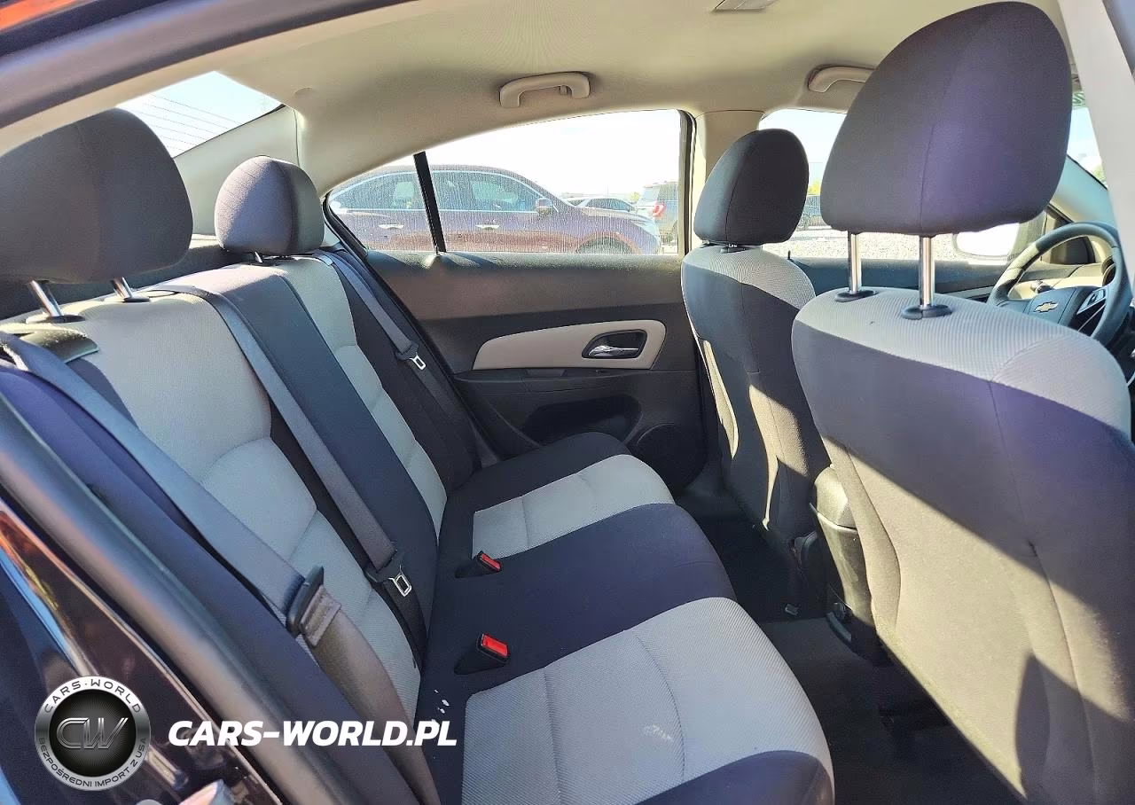 2015 Chevrolet Cruze Ls VIN:1G1PA5SH8F7116941 - 10