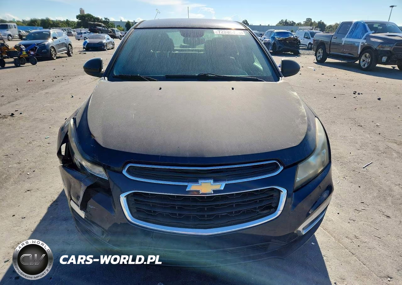 2015 Chevrolet Cruze Ls VIN:1G1PA5SH8F7116941 - 5