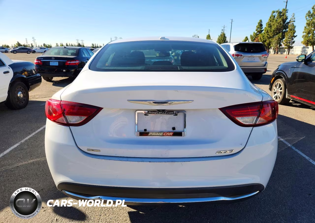 2015 Chrysler 200 Limited VIN:1C3CCCAB7FN670912 - 6