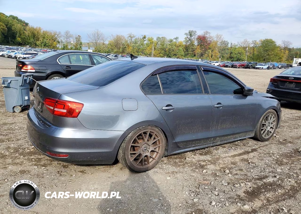 2015 Volkswagen Jetta Base VIN:3VW1K7AJ0FM274512 - 3
