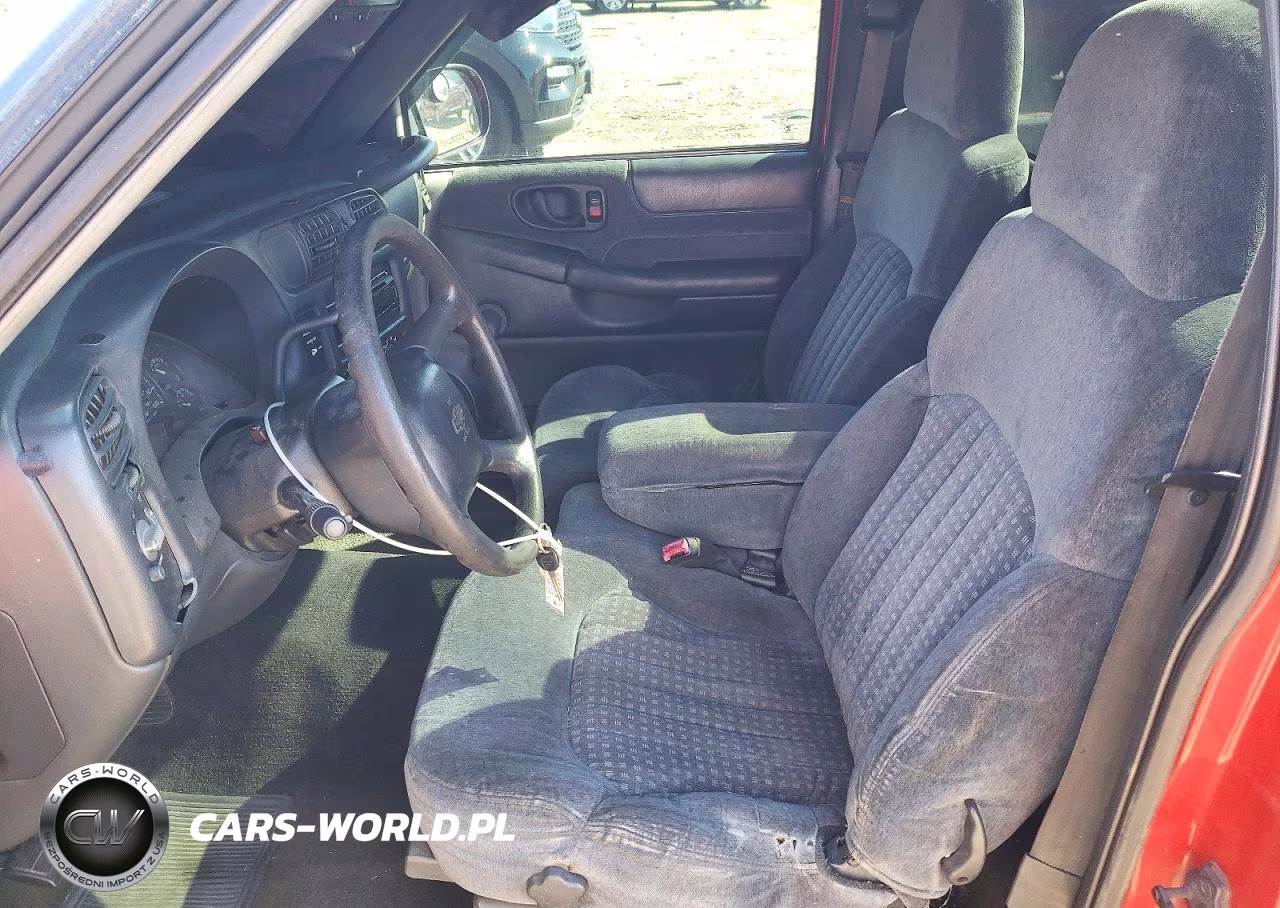 2000 Chevrolet S10 VIN:1GCCS14W1YK214054 - 7