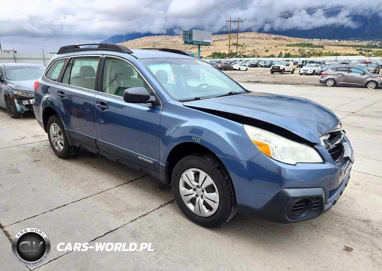 2013 Subaru Outback 2.5I VIN:4S4BRCAC5D3306670 - 4