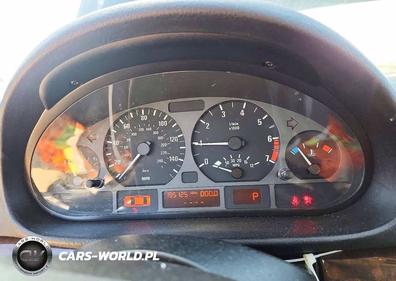2003 BMW 325 I VIN:WBAAZ33453PH33070 - 9