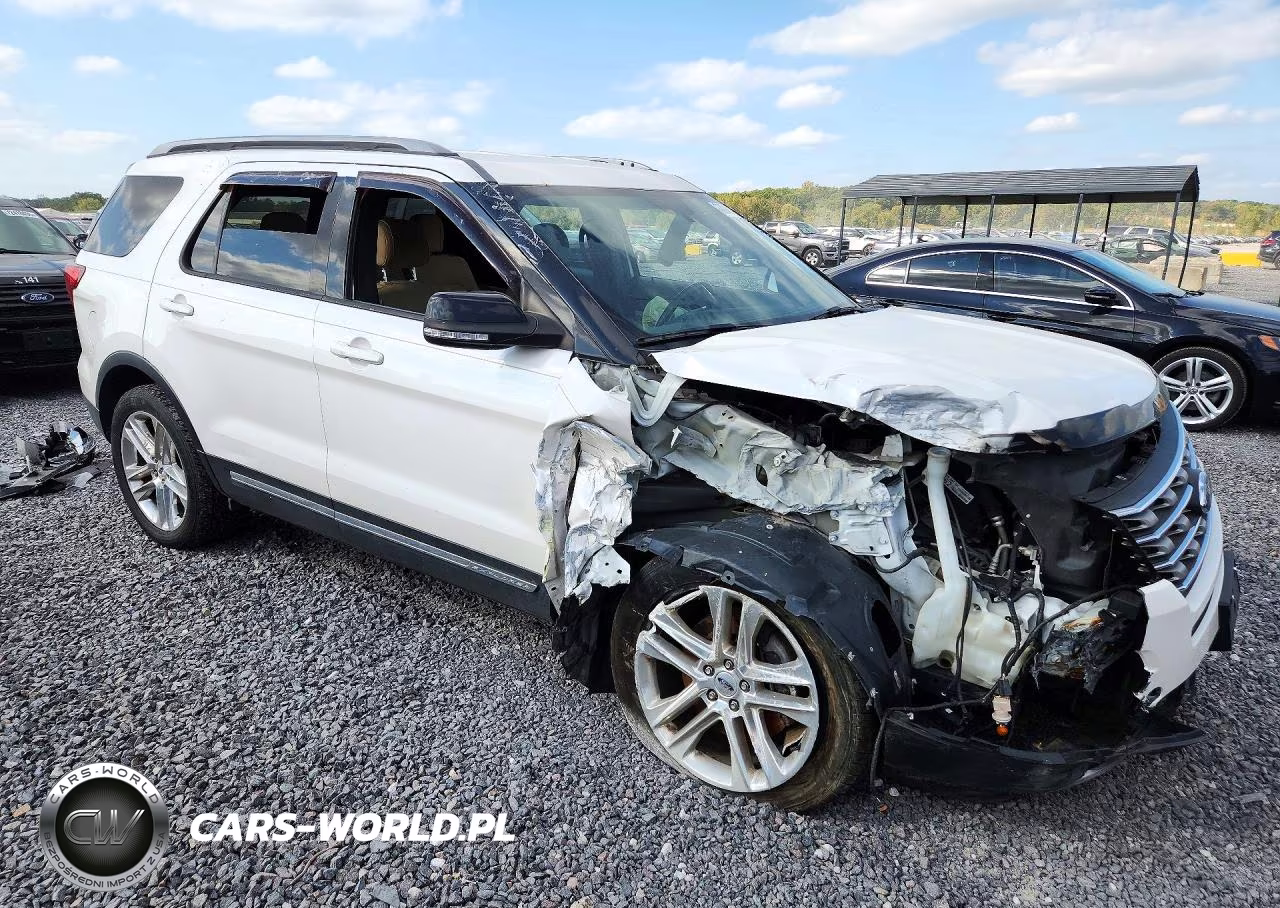 2017 Ford Explorer Xlt VIN:1FM5K8D84HGC45428 - 4