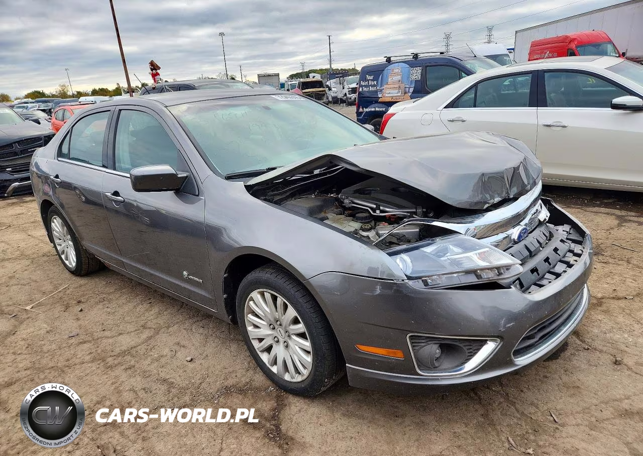 2010 Ford Fusion Hybrid VIN:3FADP0L39AR304793 - 4