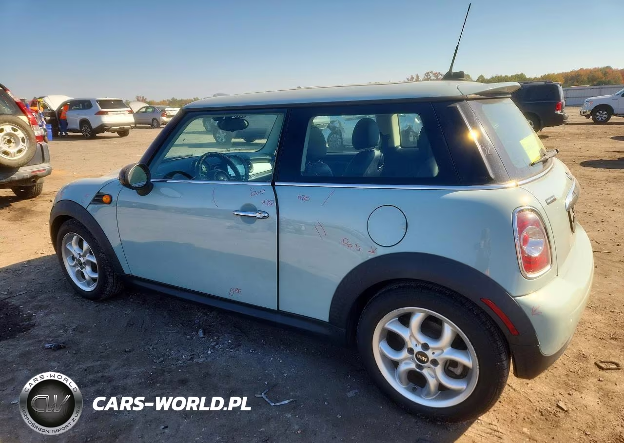2013 Mini Cooper VIN:WMWSU3C50DT373336 - 2