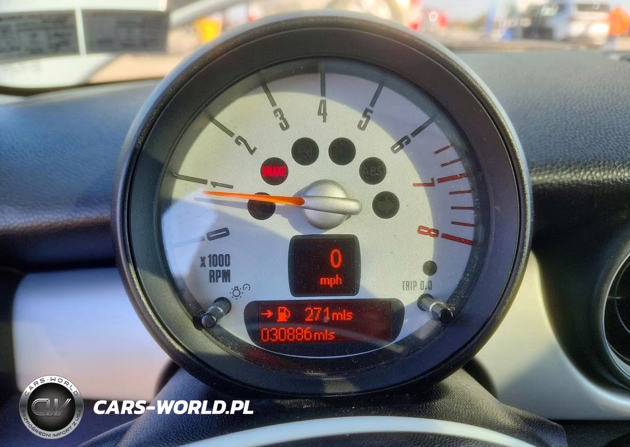 2013 Mini Cooper VIN:WMWSU3C50DT373336 - 9