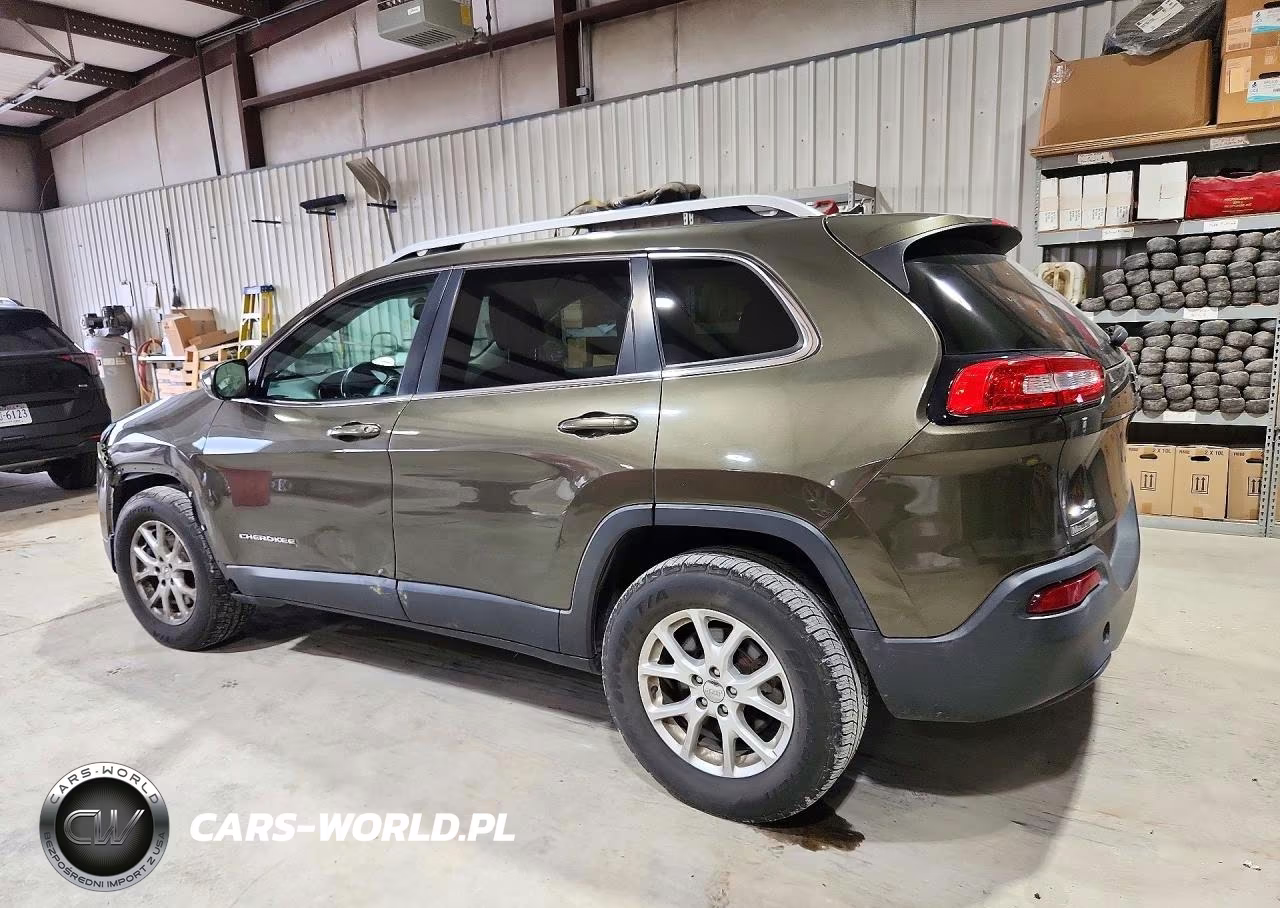 2015 Jeep Cherokee Latitude VIN:1C4PJMCB0FW571803 - 2
