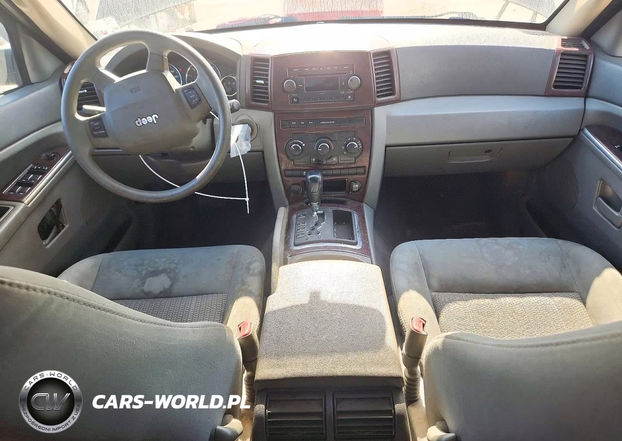 2007 Jeep Grand Cherokee Laredo VIN:1J8GS48KX7C503896 - 8
