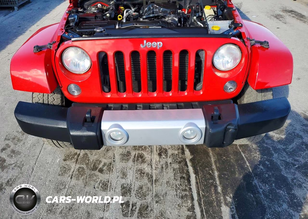 2015 Jeep Wrangler Unlimited Sahara VIN:1C4BJWEGXFL527971 - 12