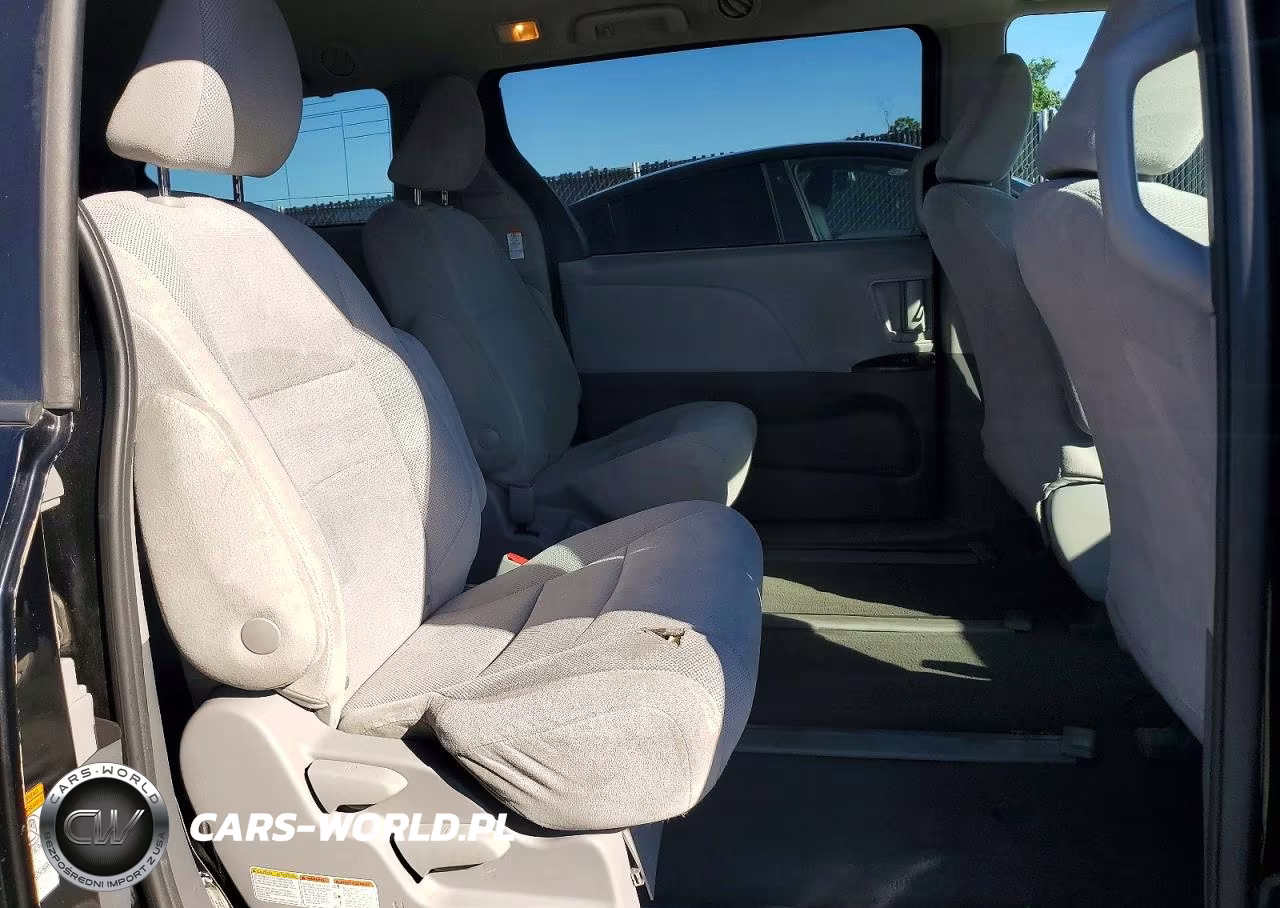 2020 Toyota Sienna L VIN:5TDZZ3DCXLS086440 - 11