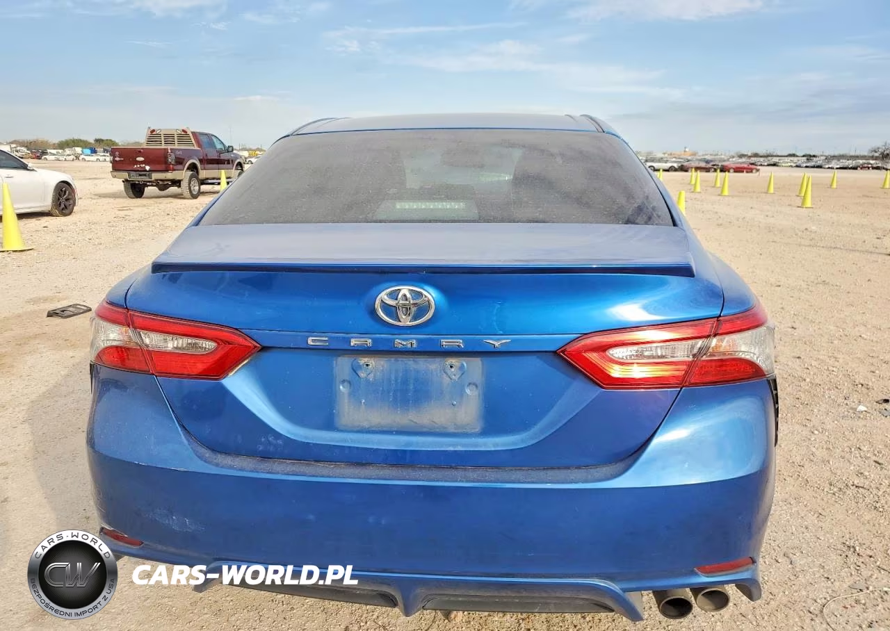 2018 Toyota Camry VIN:4T1B11HKXJU155968 - 6