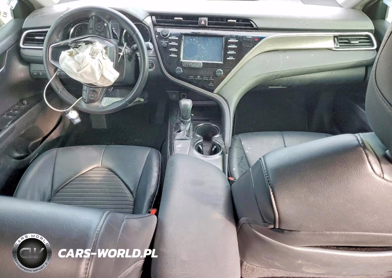2018 Toyota Camry VIN:4T1B11HKXJU155968 - 8