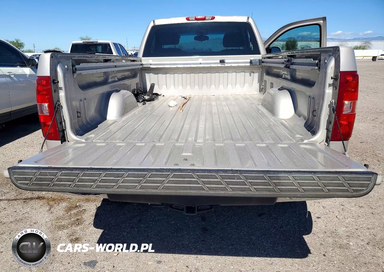 2008 Chevrolet Silverado C1500 VIN:1GCEC14X48Z296626 - 10