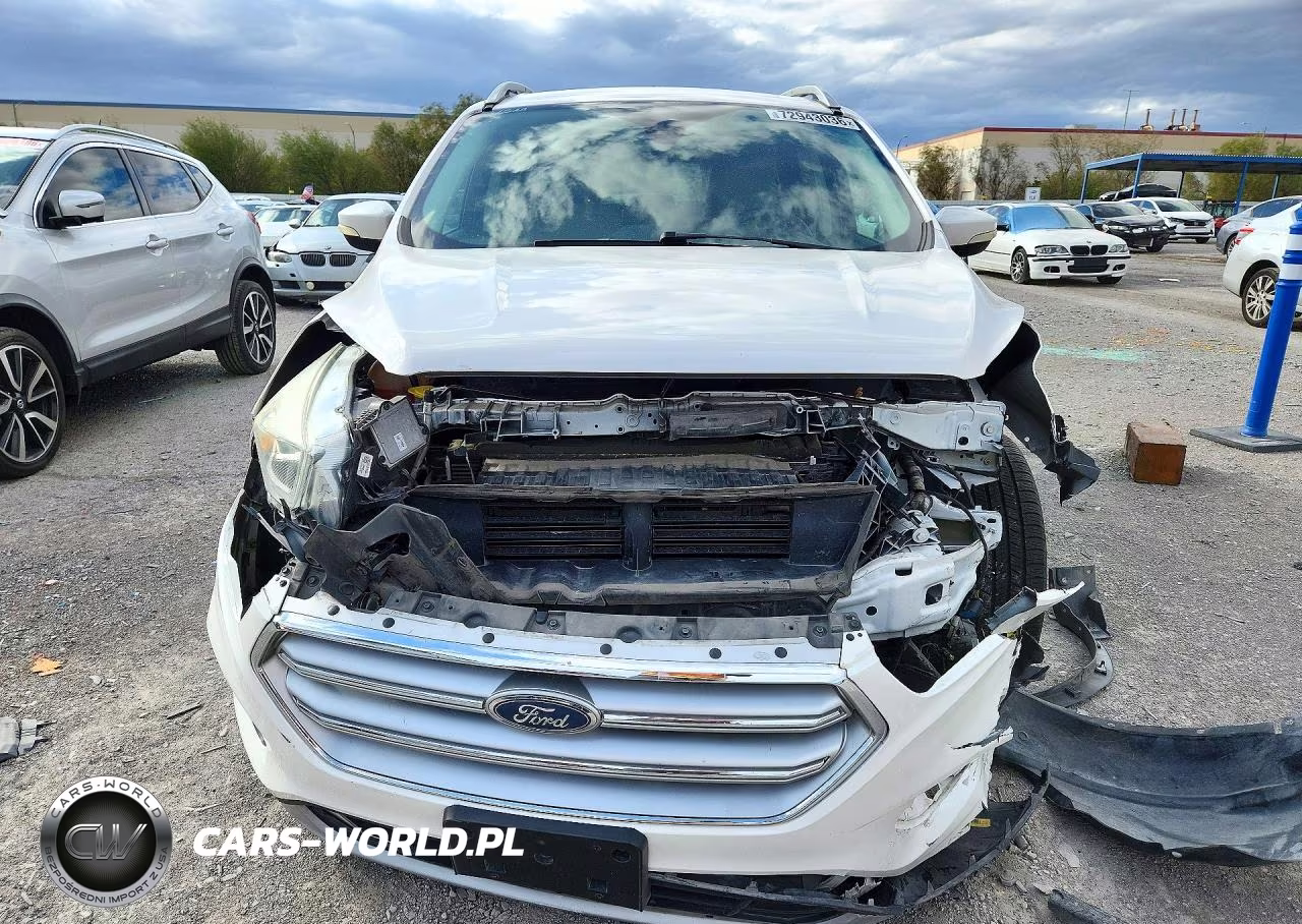 2017 Ford Escape Titanium VIN:1FMCU0J93HUD54299 - 5