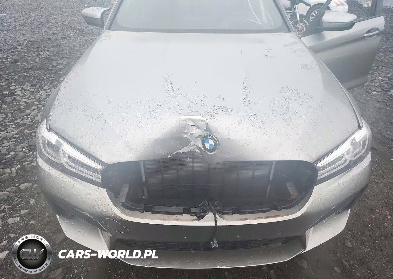 2023 BMW M5 VIN:WBS83CH04PCL74841 - 11