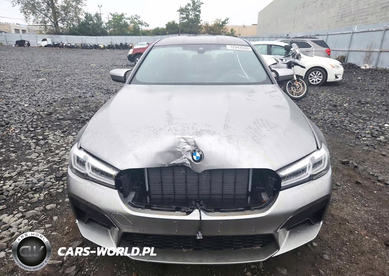 2023 BMW M5 VIN:WBS83CH04PCL74841 - 5
