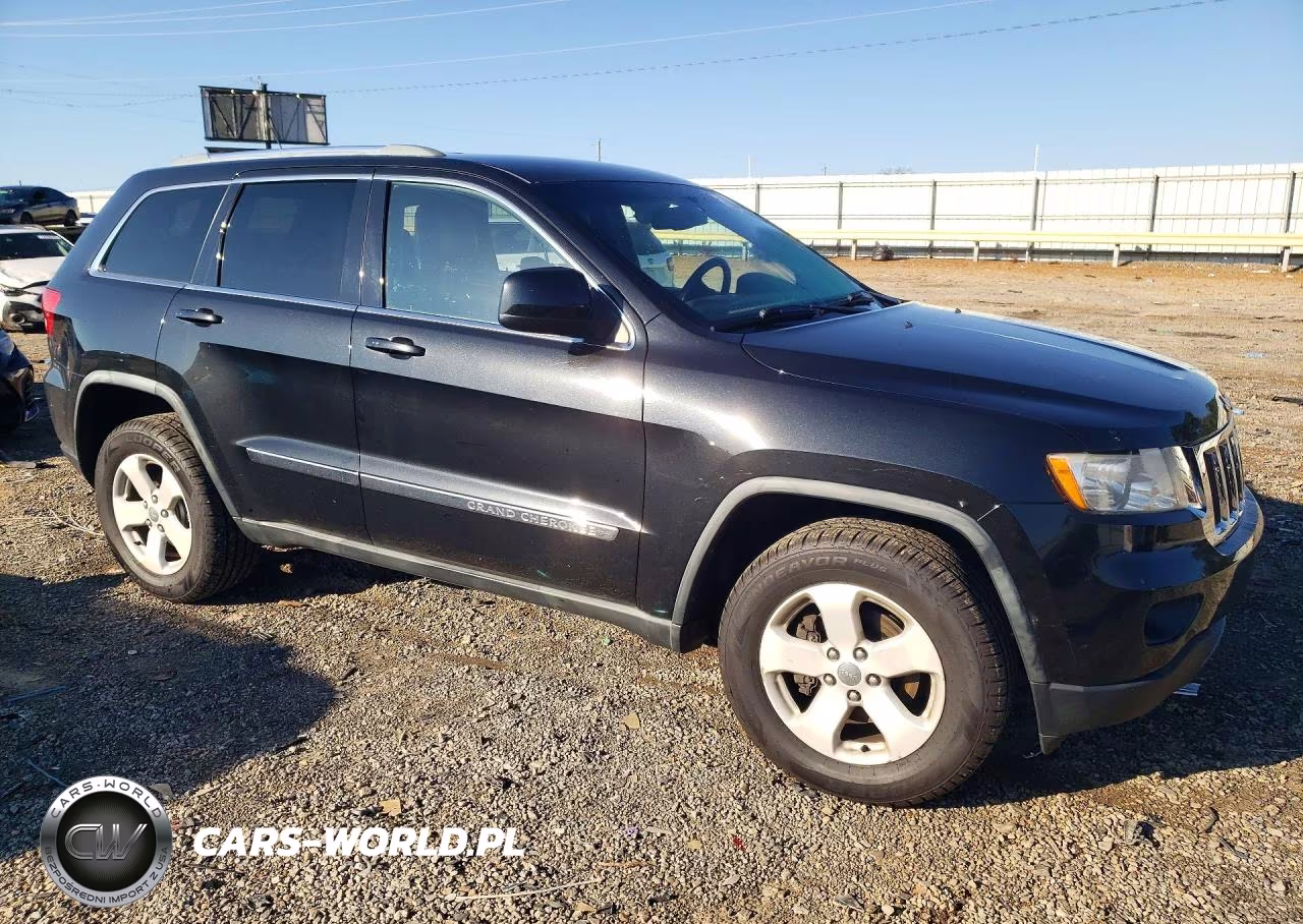 2011 Jeep Grand Cherokee Laredo VIN:1J4RR4GG5BC534422 - 4
