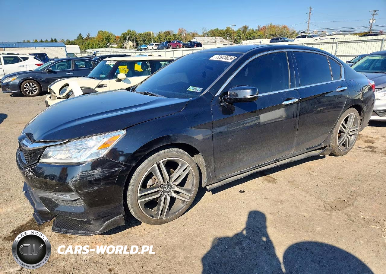 2013 Honda Accord Touring VIN:1HGCR3F97DA011699 - 1