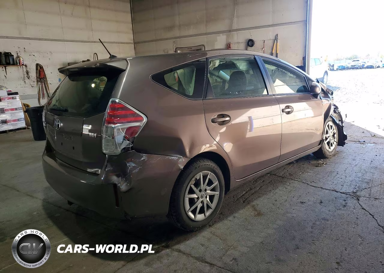 2015 Toyota Prius V Two VIN:JTDZN3EU3FJ038279 - 3