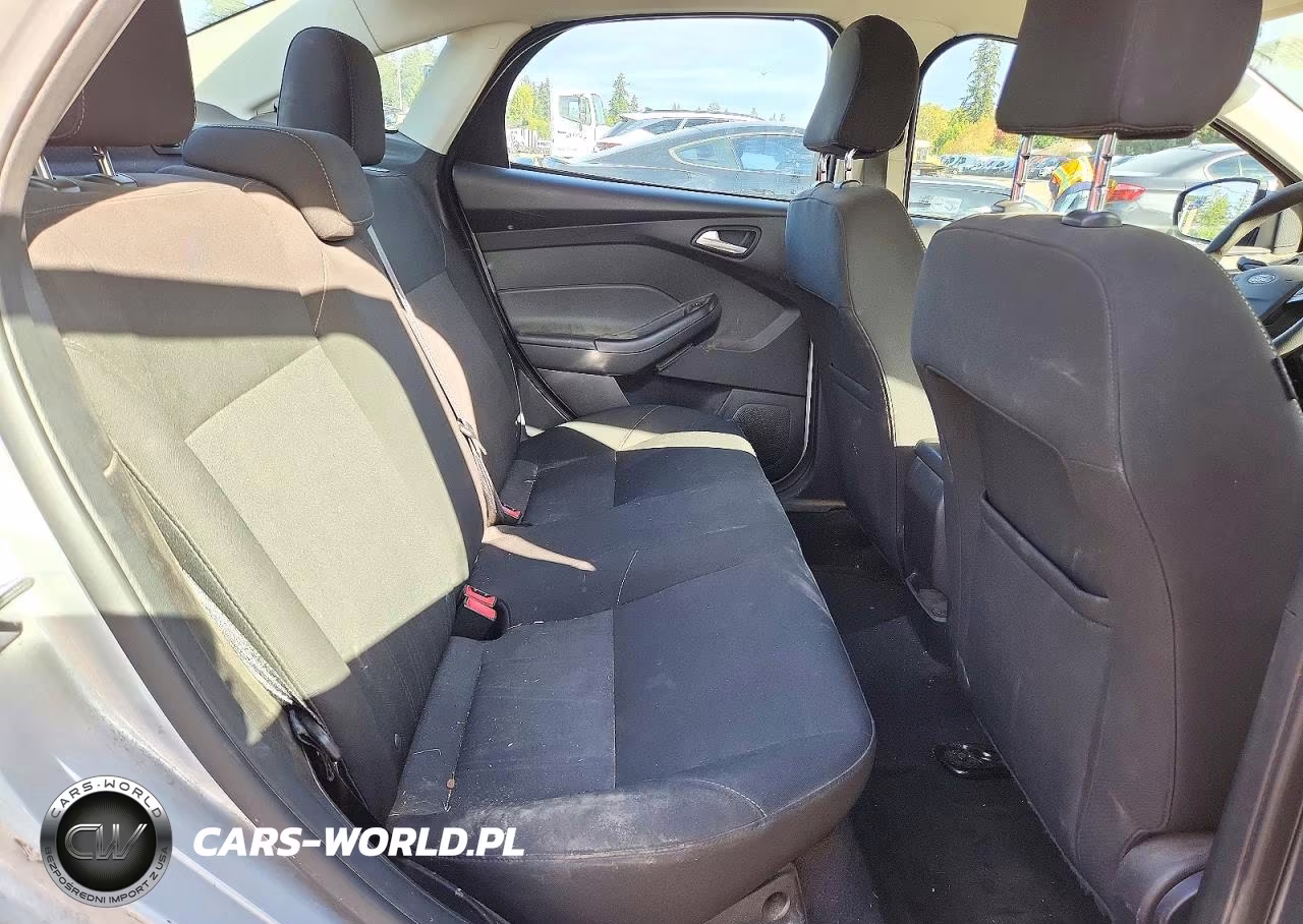 2015 Ford Focus Se VIN:1FADP3F20FL241786 - 10