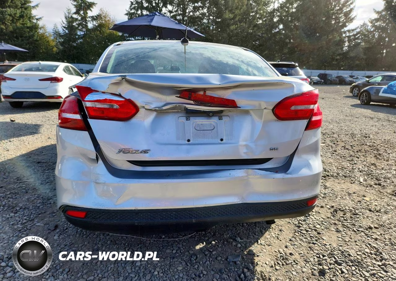 2015 Ford Focus Se VIN:1FADP3F20FL241786 - 6
