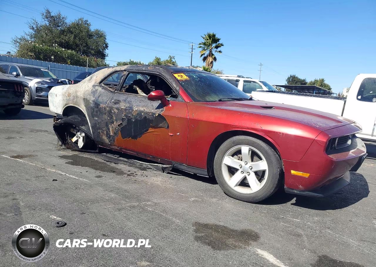 2014 Dodge Challenger Sxt VIN:2C3CDYAG8EH270466 - 4