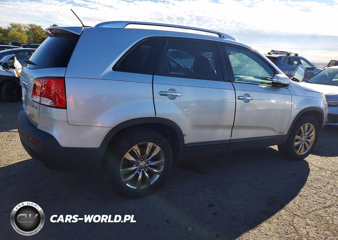 2011 Kia Sorento Ex VIN:5XYKUDA29BG132868 - 3