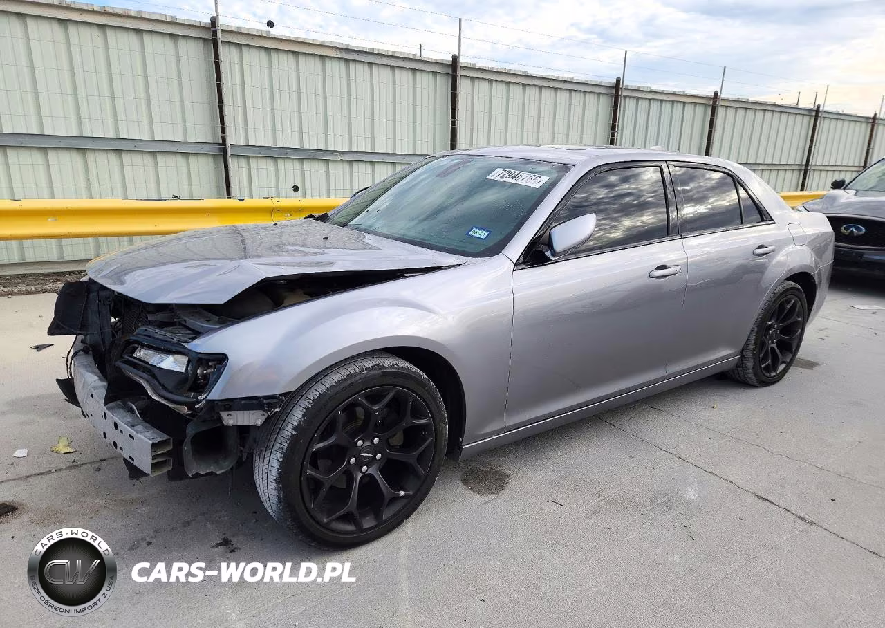 2015 Chrysler 300 S VIN:2C3CCABG2FH767104 - 1