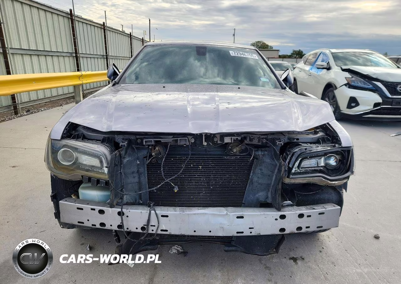 2015 Chrysler 300 S VIN:2C3CCABG2FH767104 - 5