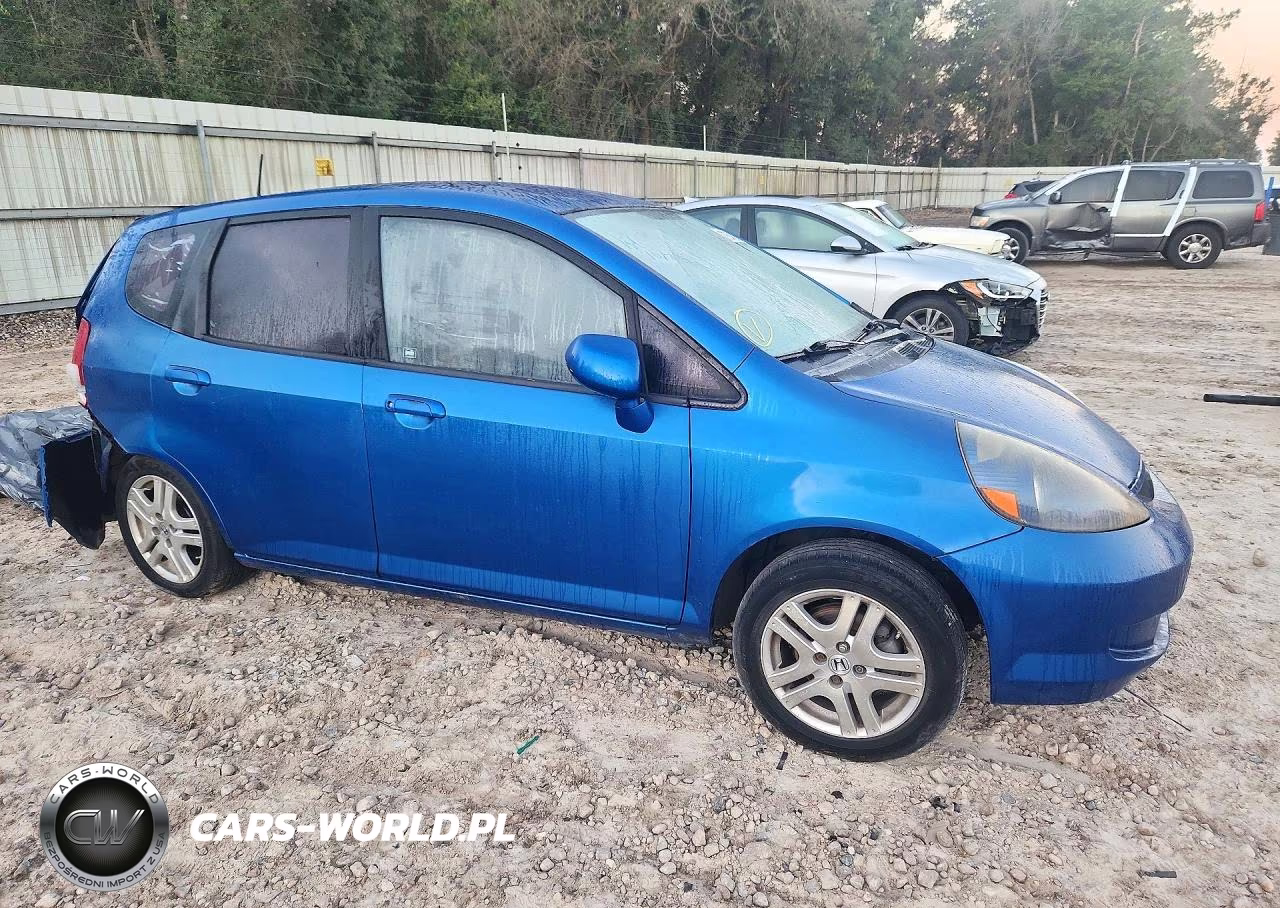 2008 Honda Fit VIN:JHMGD38468S017783 - 4