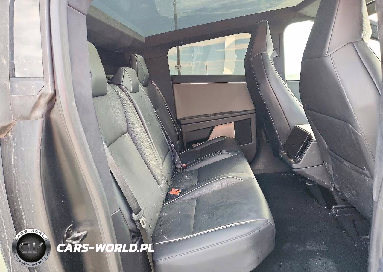 2025 Tesla Cybertruck All-Wheel Drive VIN:7G2CEHED0SA081332 - 10