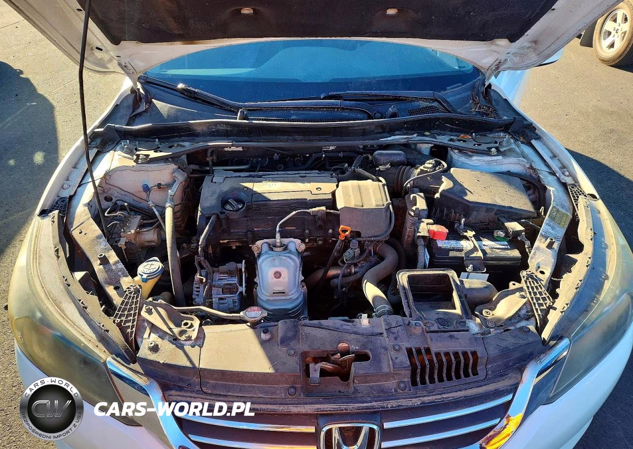 2015 Honda Accord Sport VIN:1HGCR2F59FA263643 - 11