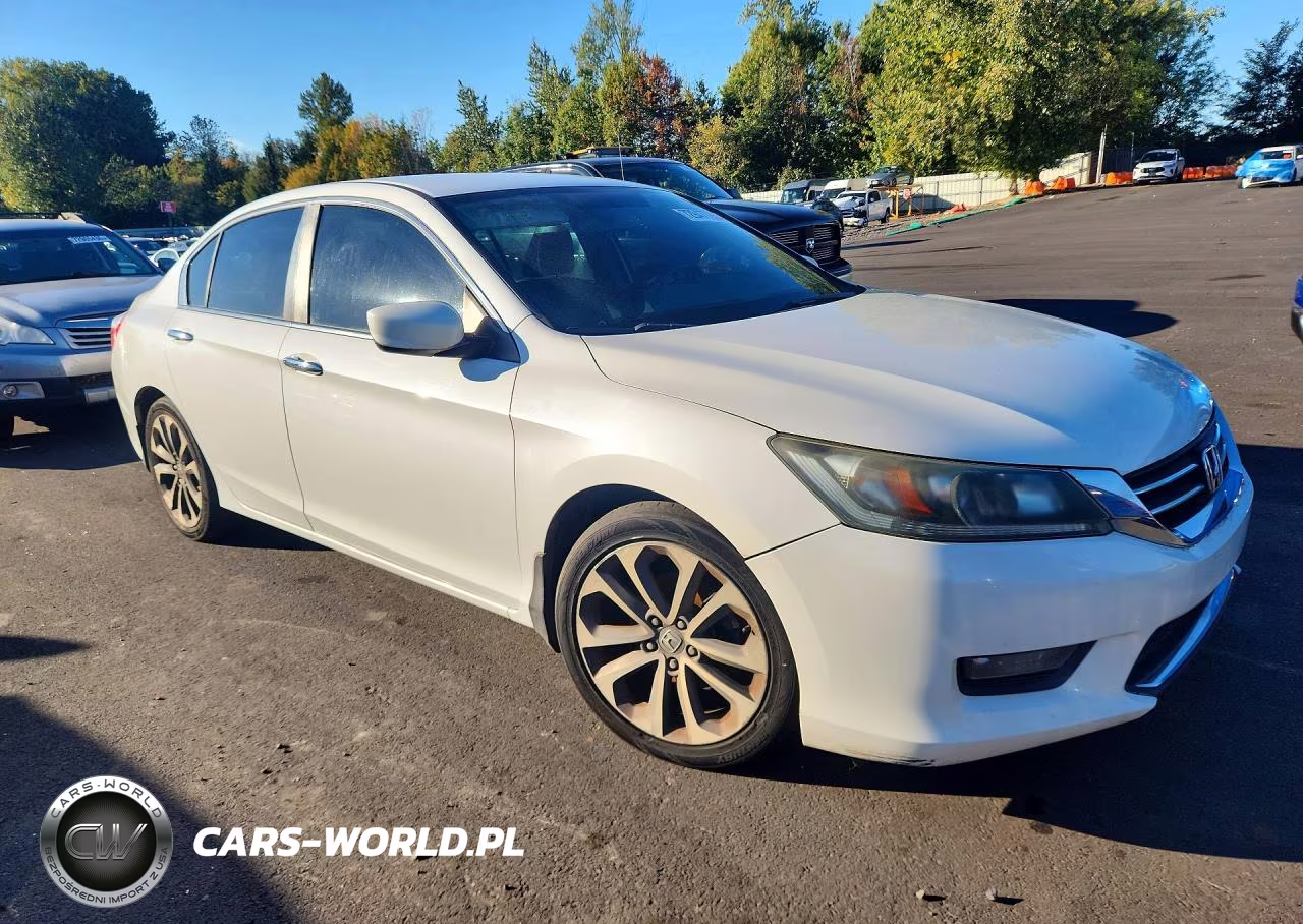 2015 Honda Accord Sport VIN:1HGCR2F59FA263643 - 4