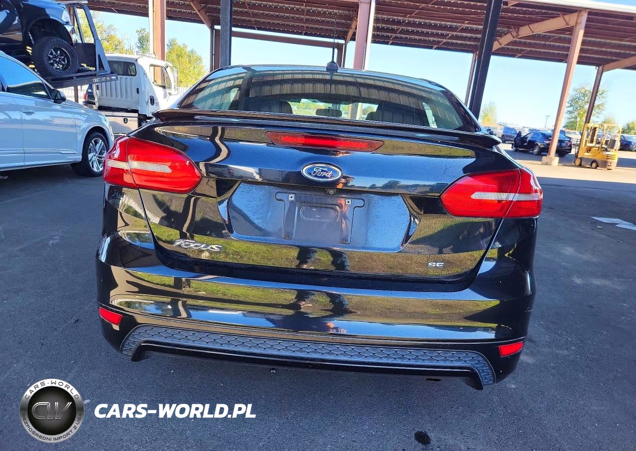 2015 Ford Focus Se VIN:1FADP3F22FL364117 - 6