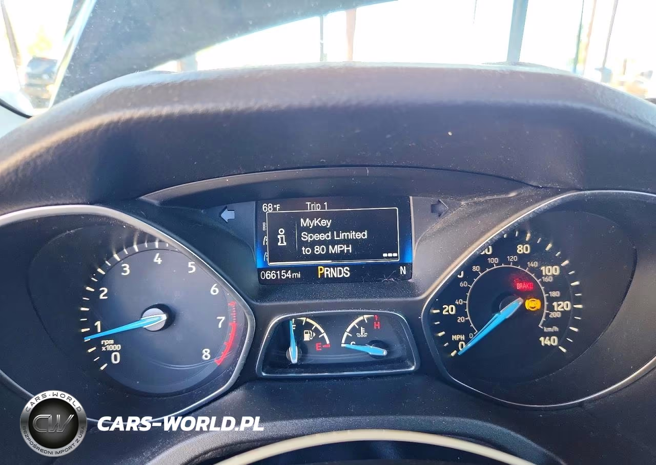 2015 Ford Focus Se VIN:1FADP3F22FL364117 - 9