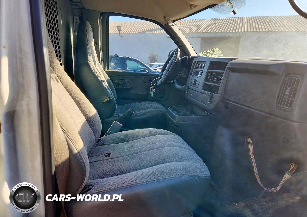 2009 Chevrolet Express G3500 VIN:1GCHG35C091133772 - 11