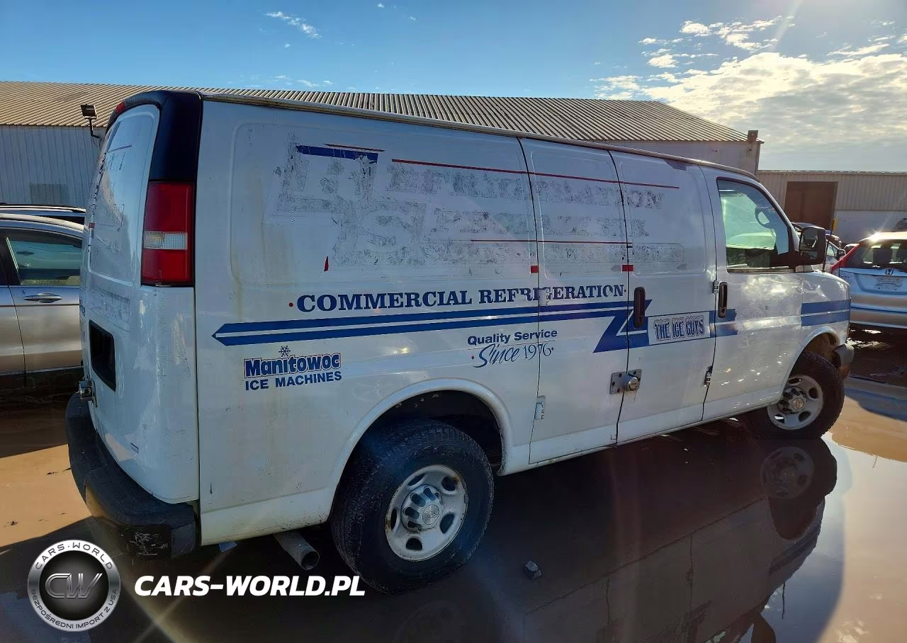 2009 Chevrolet Express G3500 VIN:1GCHG35C091133772 - 3