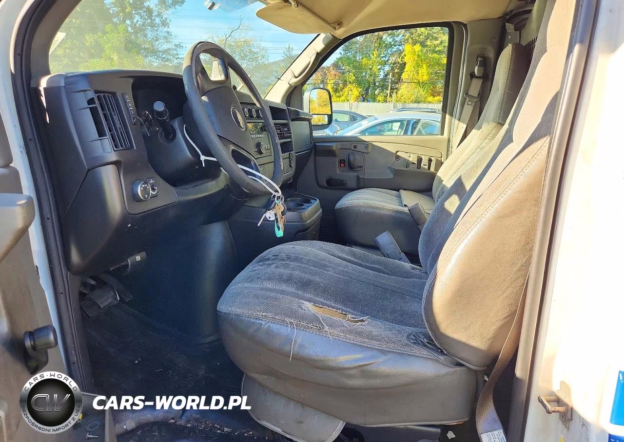 2009 Chevrolet Express G3500 VIN:1GCHG35C091133772 - 7