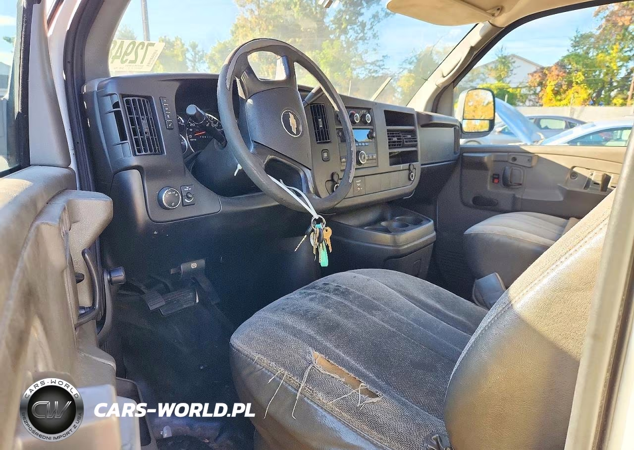 2009 Chevrolet Express G3500 VIN:1GCHG35C091133772 - 8