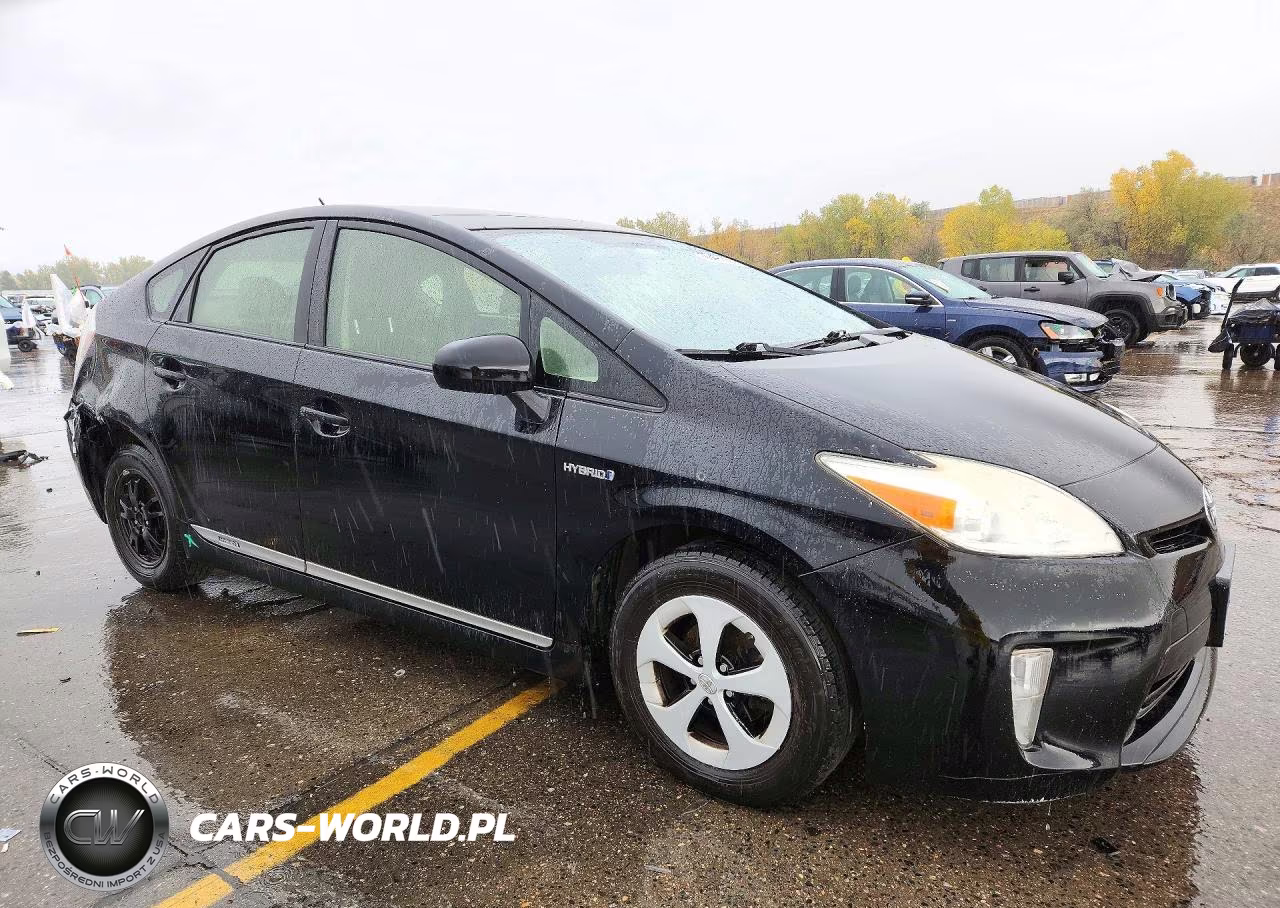 2012 Toyota Prius Three VIN:JTDKN3DU1C5405879 - 4